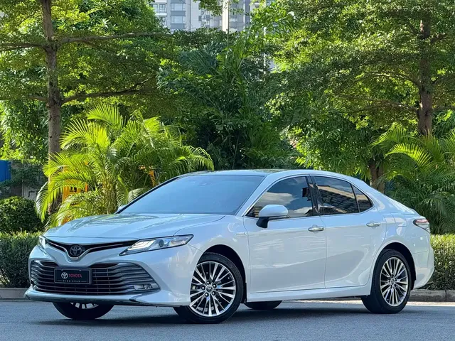 Toyota Camry 2019 Hybrid 2.5HG Luxury Edition China V
