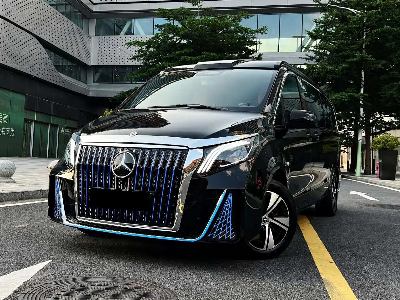 Mercedes-Benz Vito 2024 2.0T Business 7-Seater