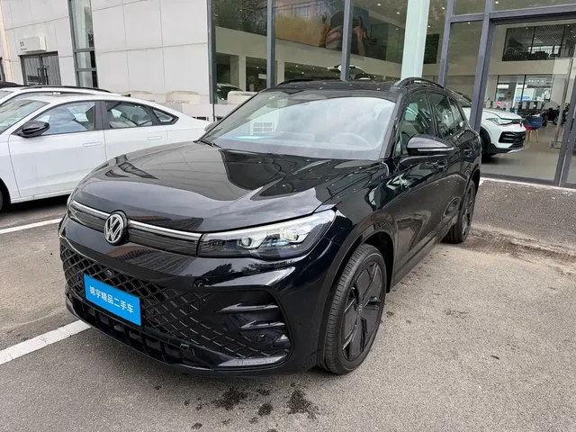 Volkswagen Tiguan L 2024 PRO 380TSI 4WD R-Line Premium Edition