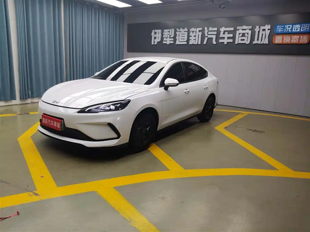 BYD Hai Bao 05 DM-i 2025 DM-i Smart Drive Edition 55KM Luxury