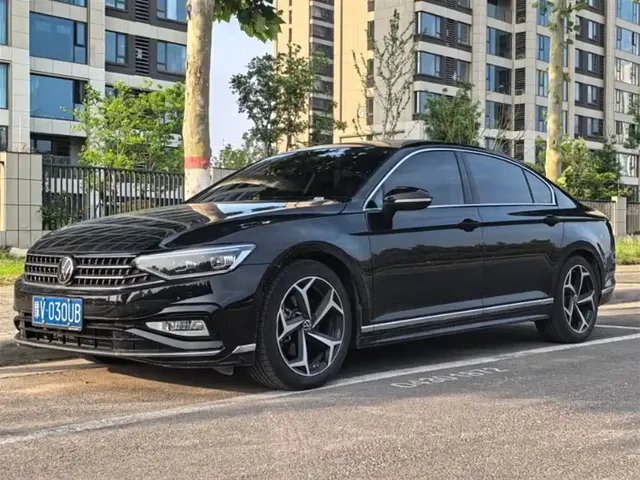 Volkswagen Magotan 2024 2 Million Units Public Sharing Edition 330TSI DSG Luxury