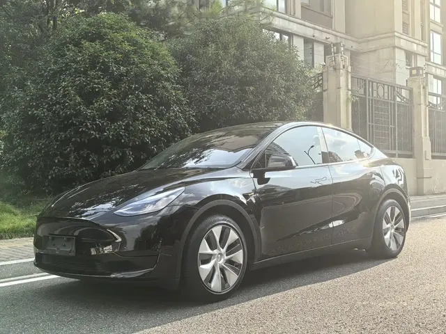 Tesla Model Y 2022 Facelift Rear-Wheel Drive Version