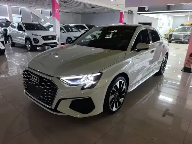 Audi A3 2023 Facelift A3L Limousine 35 TFSI Fashion Sport