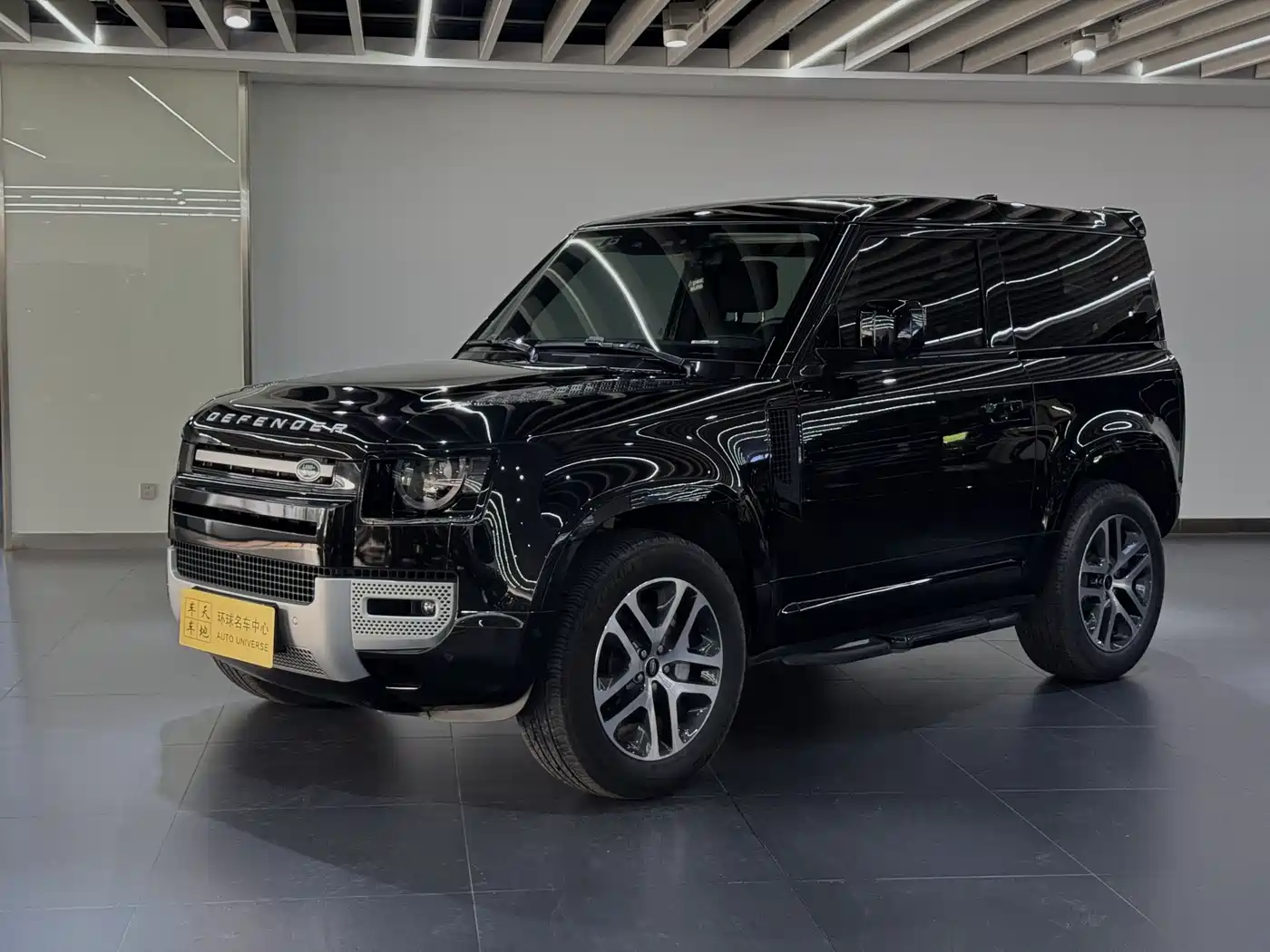 Land Rover Defender 2023 Model 90 3.0T P400 XS