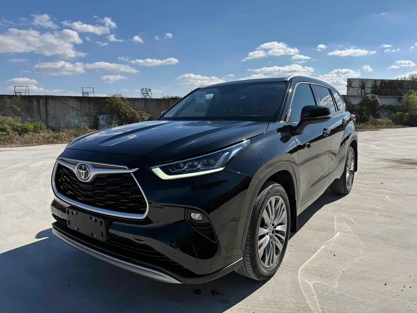 Toyota Highlander 2024 2.5L Smart Hybrid 4WD Premium 7-seater