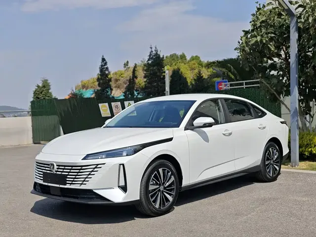 Changan Eado PHEV 2025 Smart New Blue Whale 145KM High-Performance Edition