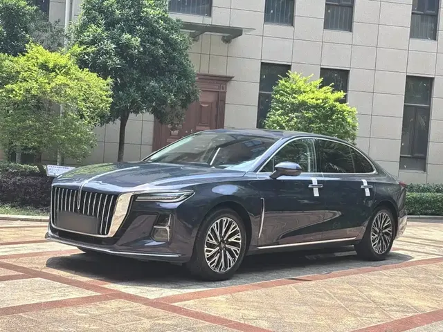 Hongqi H5 2024 2.0T Automatic Smart Connect Flag Leader Edition