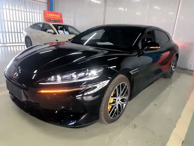 Denza Z9GT 2024 Model 1100 AWD Max Edition