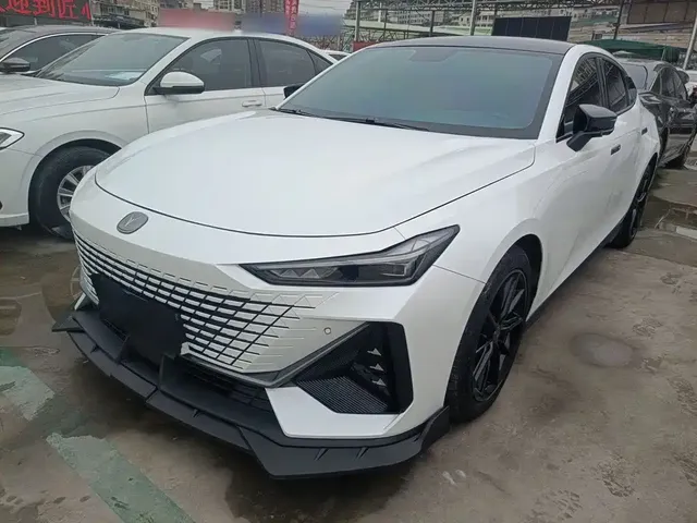 Changan UNI-V 2022 1.5T Premium Model