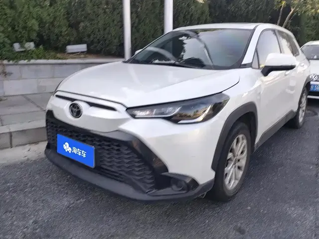 Toyota Frontlander 2022 2.0L CVT Leading Edition