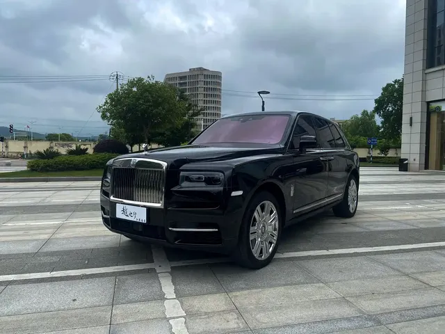 Rolls-Royce Cullinan 2024 4-Seater