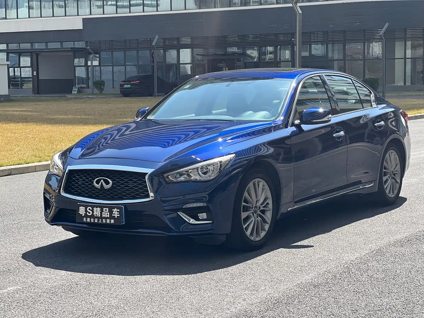 Infiniti Q50L 2021 2.0T Leisure