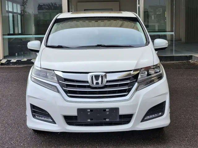 Honda Elysion 2016 2.4L Fashion Edition
