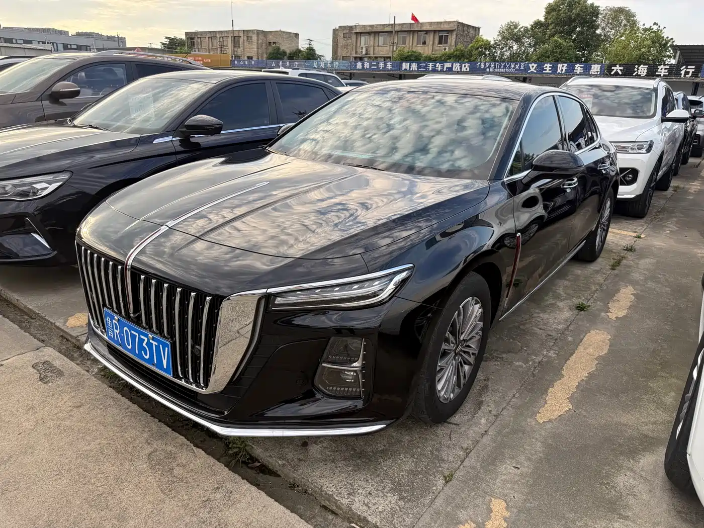 Hongqi H5 2023 1.5T DCT Smart Connect Joy Edition