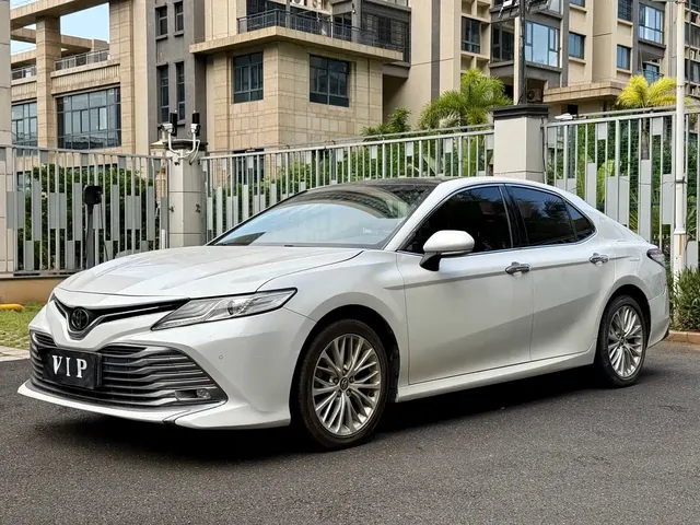 Toyota Camry 2018 2.5G Luxury Edition