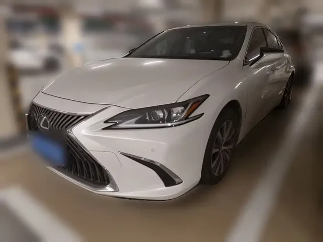 Lexus ES 2020 200 Excellence