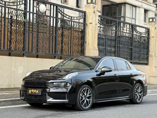 Lynk & Co 03 2021 2.0TD Auto Jin Champion Edition