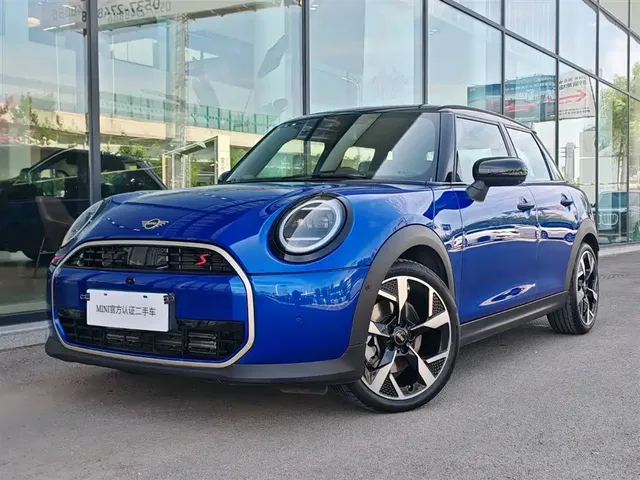 MINI MINI 2025 Model 2.0T COOPER S Artist 5-Door