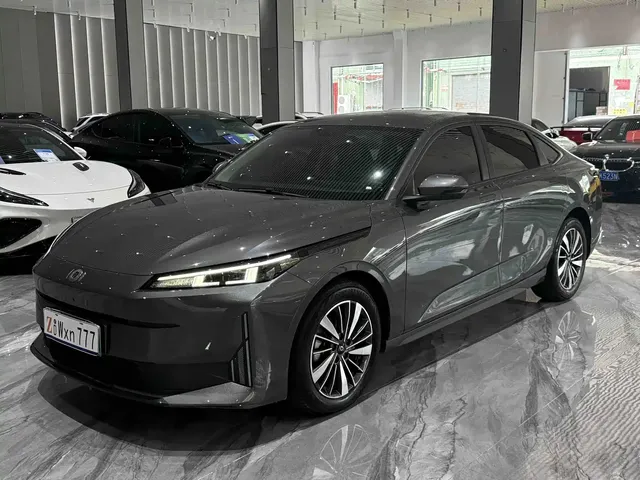 Changan Qiyuan A05 2024 70 Air