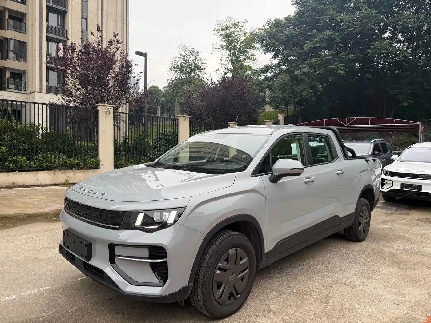 Geely Radar King Kong 2025 EM-P 4WD Long Bed Thousand-Mile King Kong