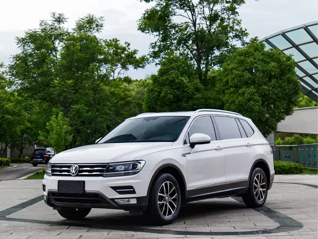 Volkswagen Tiguan L 2018 Facelift 330TSI Automatic 2WD Luxury Edition
