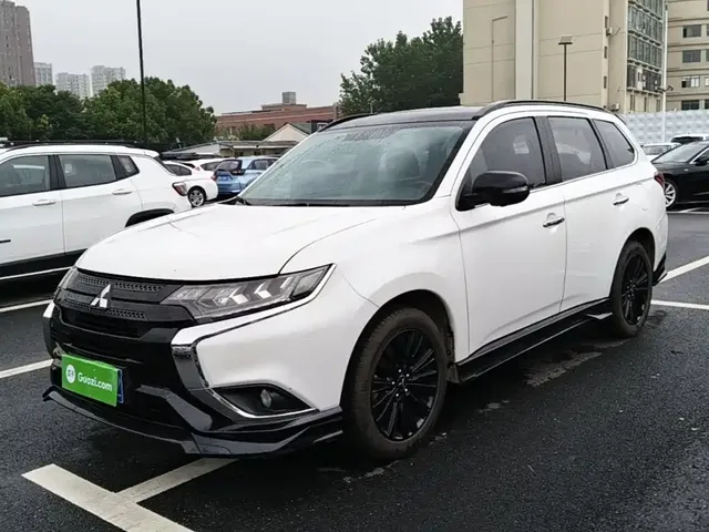 Mitsubishi Outlander 2021 2.4L 4WD Yaodong Edition 5-seater