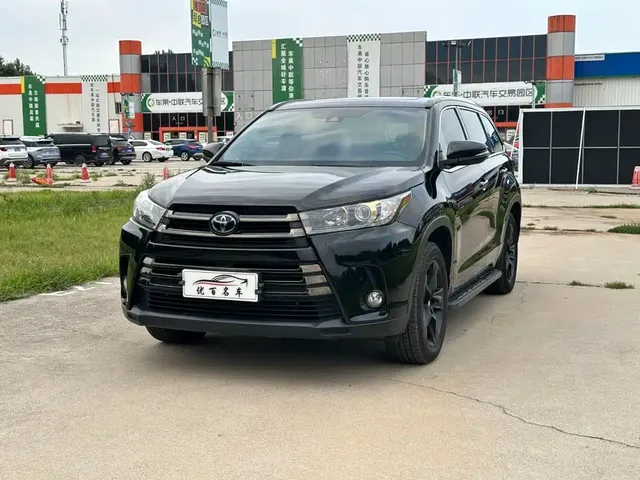 Toyota Highlander 2018 Model 2.0T 4WD Knight Edition 7-Seater China VI