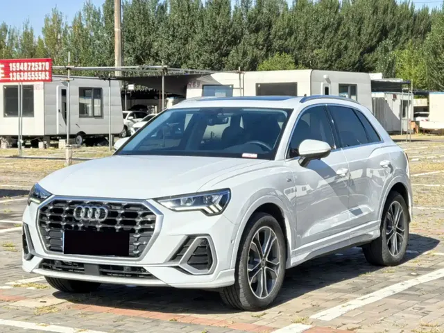 Audi Q3 2023 35 TFSI Fashion Dynamic (1.4T)