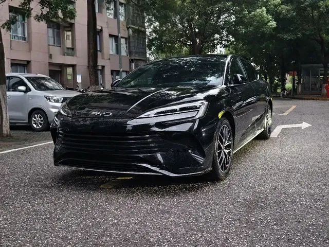 BYD Seal 2024 Glory Edition DM-i 1.5T 121km Honor