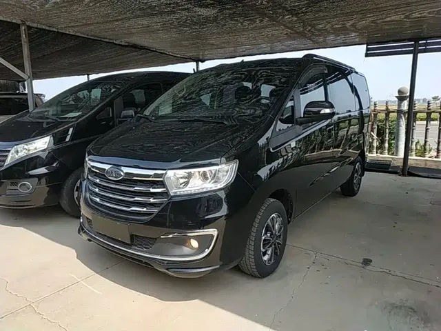 JAC Refine M3 2022 1.8L 7-Seater Standard