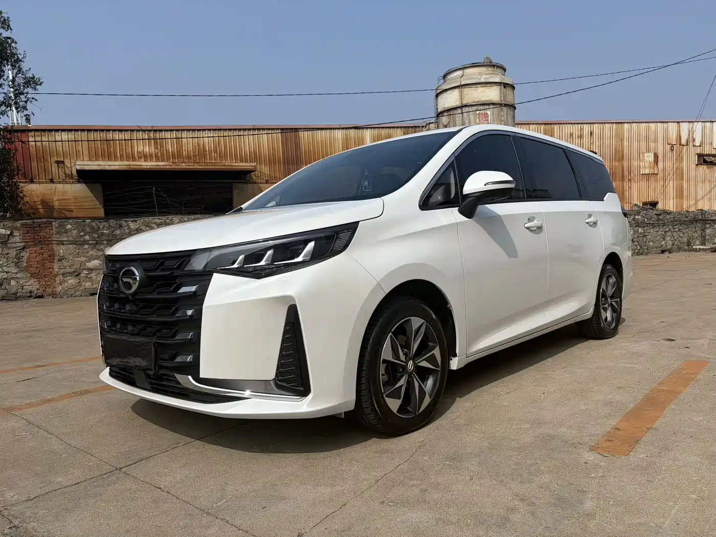 GAC Trumpchi M6 2021 270T DCT Premium Edition (7-seater)