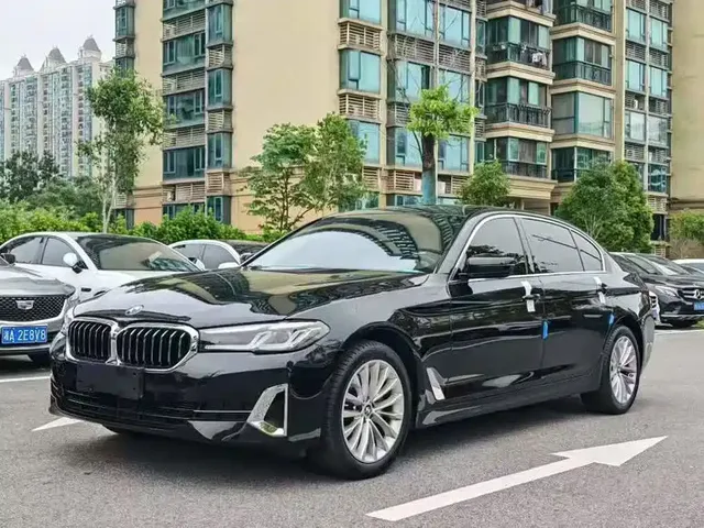 BMW 5 Series 2022 Model Second Facelift 525Li Luxury Package