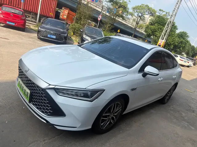 BYD Qin PLUS 2021 DM-i 120KM Premium