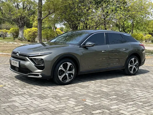 Citroën Versailles C5 X 2022 1.6T Enjoy Extraordinary Tiger Year Opening Edition