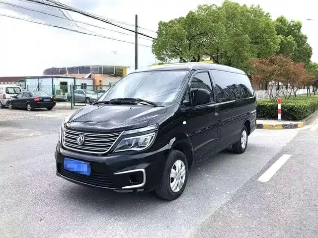Dongfeng Fengxing Lingzhi 2020 M5L 1.6L Base Model 7-Seater