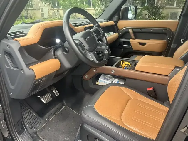 Land Rover Defender 2022 110 P400 X