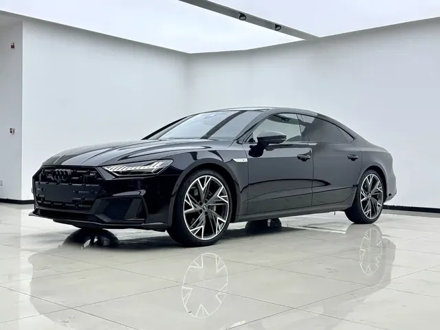 Audi A7L 2023 45 TFSI quattro S-line Black Warrior Edition