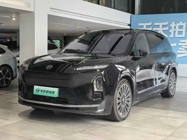 NIO ES8 2025 Model 6-Seat Executive Luxury Edition