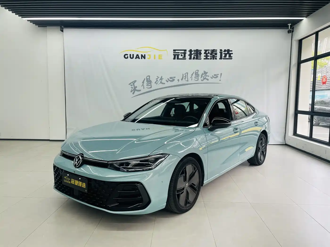 Volkswagen Passat 2025 Model Pro 380TSI Starlight Dragon Premium Edition
