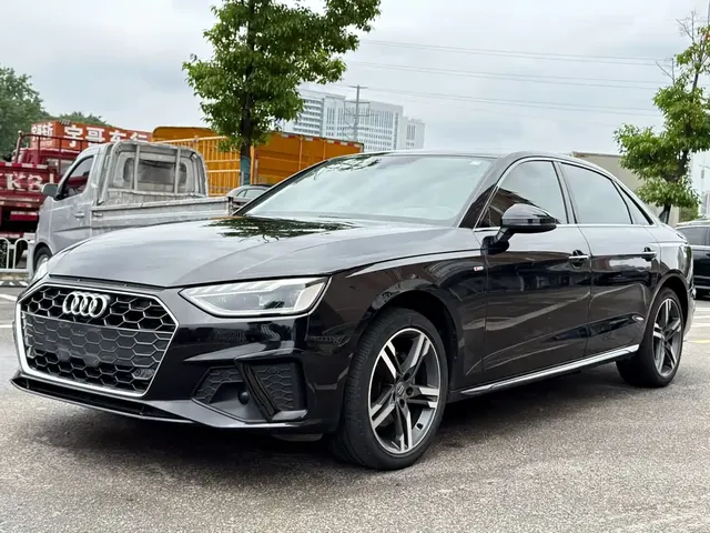Audi A4L 2020 40 TFSI Fashion Dynamic Edition