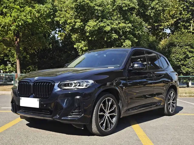 BMW X3 2023 xDrive30i Leading M Night Package