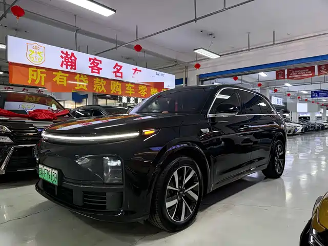 Li Auto Li L8 2023 Pro