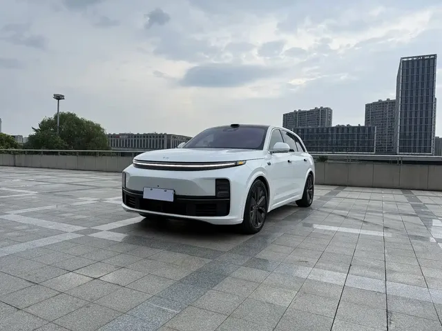 Li Auto L7 2025 Max Smart Renewal Edition