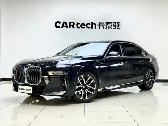 BMW 7 Series 2023 Model 735Li M Sport Package