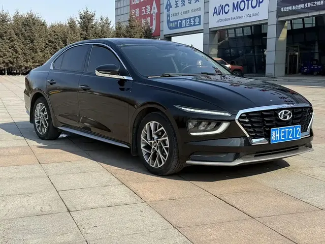 Hyundai Mistra 2021 1.8L CVT GLX Elite