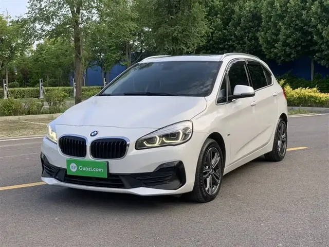 BMW 2 Series Touring 2018 218i M Sport Package