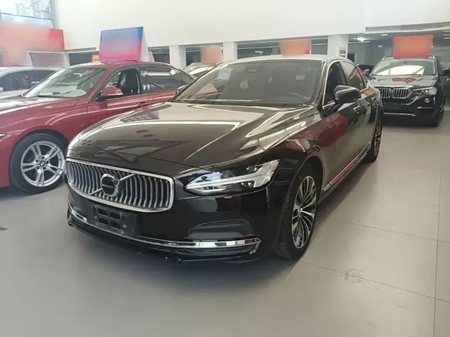 Volvo S90 2023 B5 Intelligent Comfort Luxury Edition