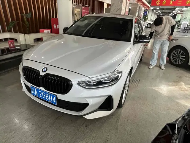 BMW 1 Series 2021 120i M Sport Shadow Edition