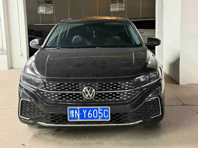Volkswagen Passat 2023 Facelift 330TSI Starlight Elite Edition