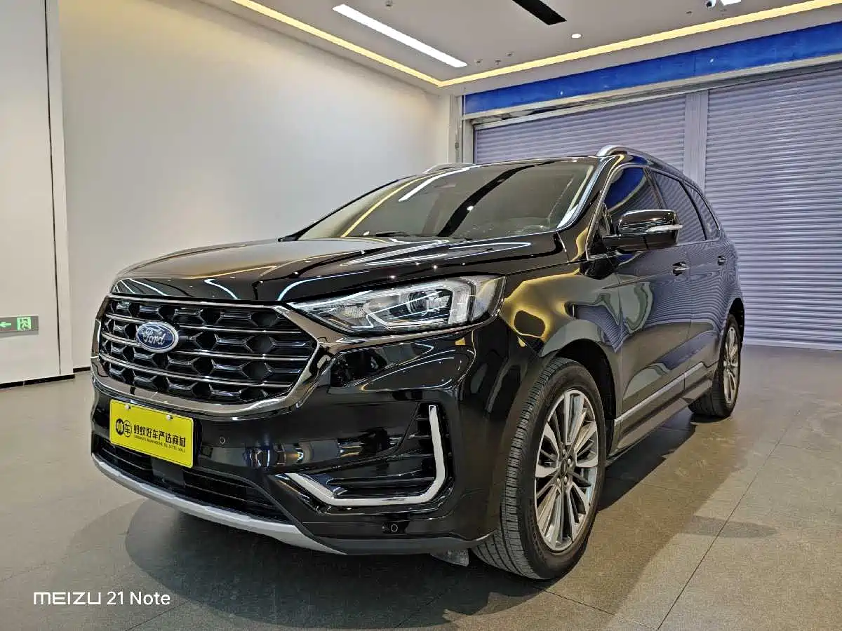 Ford Edge 2021 PLUS EcoBoost 245 FWD Luxury Sharp 7-seater